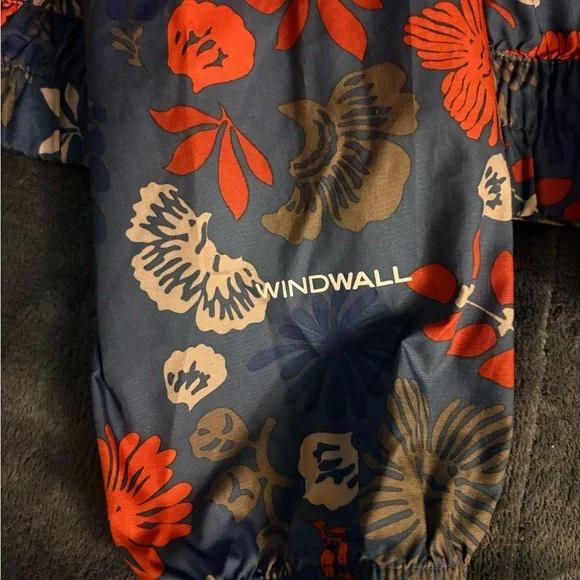 The North Face Red and Blue Floral Windbreaker - Picture 8 of 8